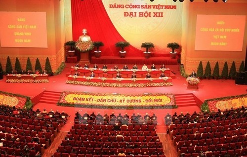 Компартия Вьетнама получила 235 поздравительных телеграмм в связи с 12-м съездом - ảnh 1